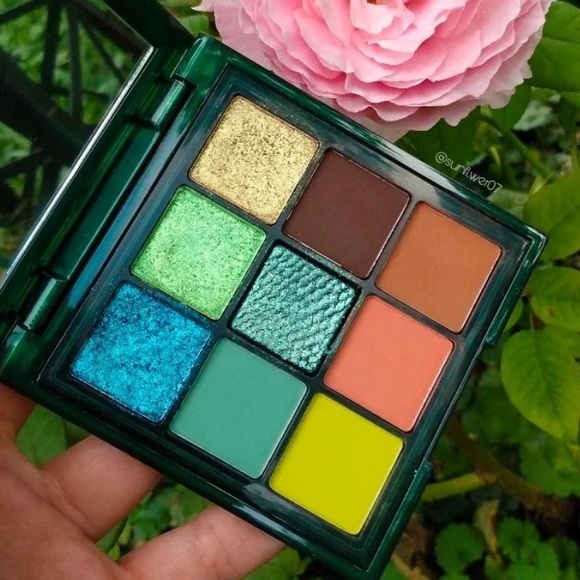 Huda Beauty Wild Obsessions Eyeshadow Palette in Python BNIB - Picture 12 of 12